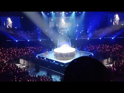 170519 TAEYEON PERSONA in Taipei - Rain (12)