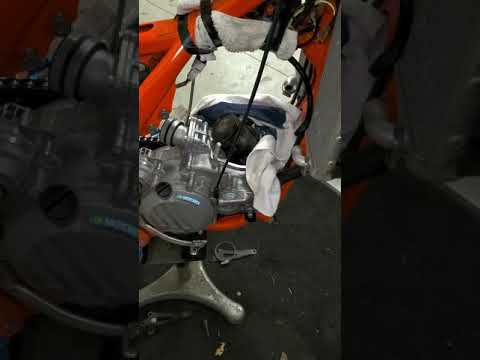 Two stroke piston size A B and C explained. Wossner recommended  .0023" clearance