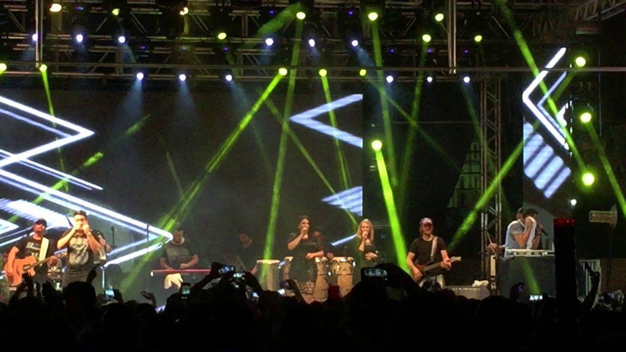 Henrique e Juliano - Marina da Glória RJ - 02/01/16 - Medley Wesley Safadão - Aquele 1% + Camarote