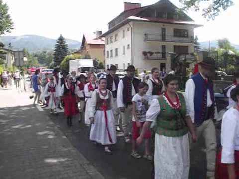 125 lecie OSP Milówki, defilada pocztów i wozów bojowych.