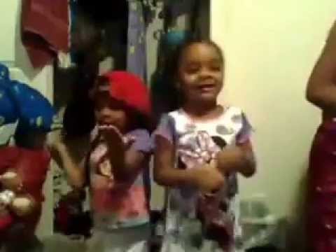 Little Children Singing Me & Laylei's Song ' Chips N Soda ", Amazing