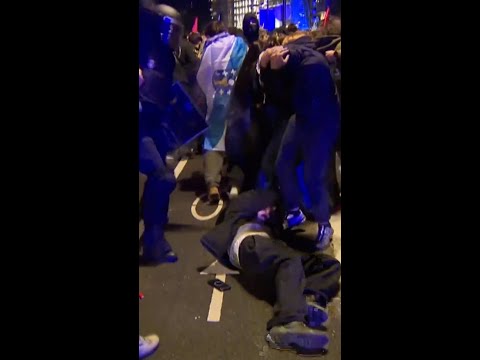 Spanish police clash with anti-far-right protesters