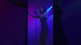 Sinead Harnett Ft. Wretch 32  Live- Heal You