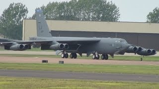 preview picture of video 'B-52H Stratofortress at RAF Fairford 15th September 2012'