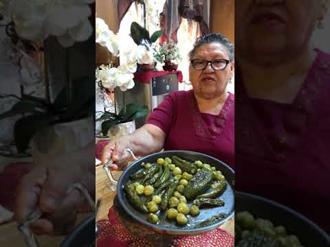 download lagu mp3 mp4 Tomatillo Dorado, download lagu Tomatillo Dorado gratis, unduh video klip Tomatillo Dorado