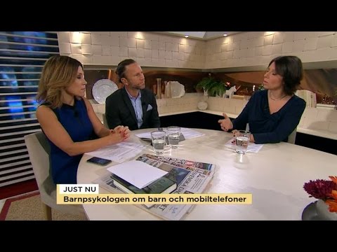 När är ett barn moget nog att ha en egen mobiltelefon? - Nyhetsmorgon (TV4)