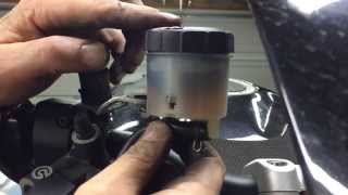 Front Brake Reservoir DIY change Triumph Speed Triple R