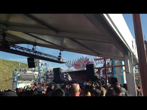 Factor B & The Thrillseekers - ID [Live Premier @ Luminosity Beach Festival 2019]