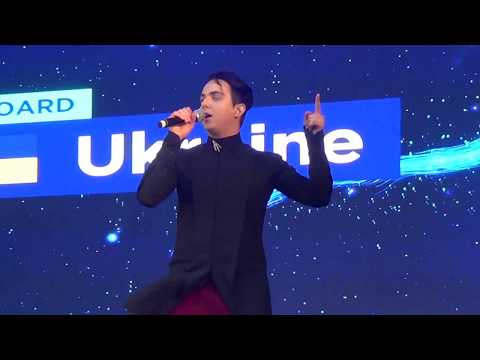 ESCKAZ in Lisbon: MELOVIN (Ukraine) - Wonder (at Eurovillage)