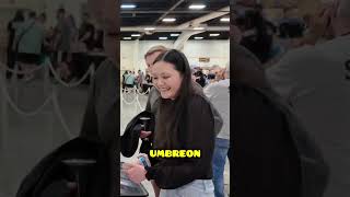 THIS VENDOR DOESN´T LET HER BUY NOTHING!!! 😱😡🤯 #pokemon #pokemoncards #shorts