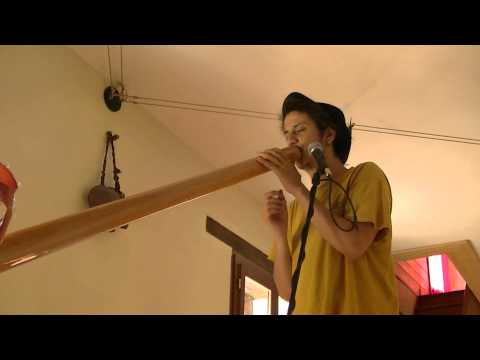 Carlo Cattano Didgeridoo Impro Session in Malleval (France)