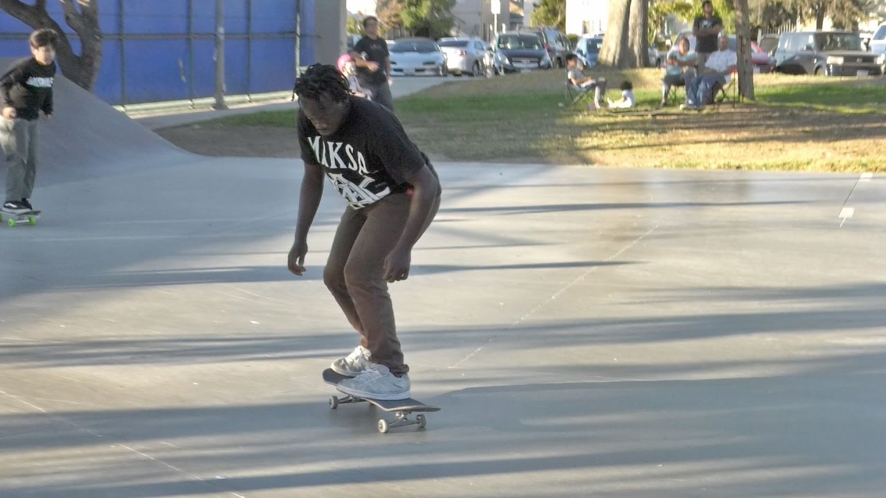 Jerell Ware plancha 32 Heelflip en 1 minuto