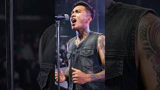 Download lagu 'Dulu Galak, Sekarang Bikin Nangis Lewat Sholawat!' #sholawat #trending #shorts #viralvideo mp3