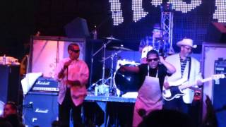 Manic Hispanic - Medley (Rodney on the ROQ) Cinco de Mayo