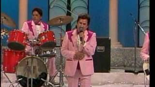 LOS CAMINANTES ENTRE MAS LEJOS ME VAYA