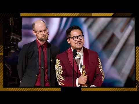 'Everything Everywhere All at Once' Wins Best Original Screenplay | 95th Oscars (2023)