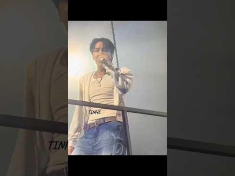 Hobi's friend reaction when he recognized him in the crowd 😭 #bts #shorts #jhope