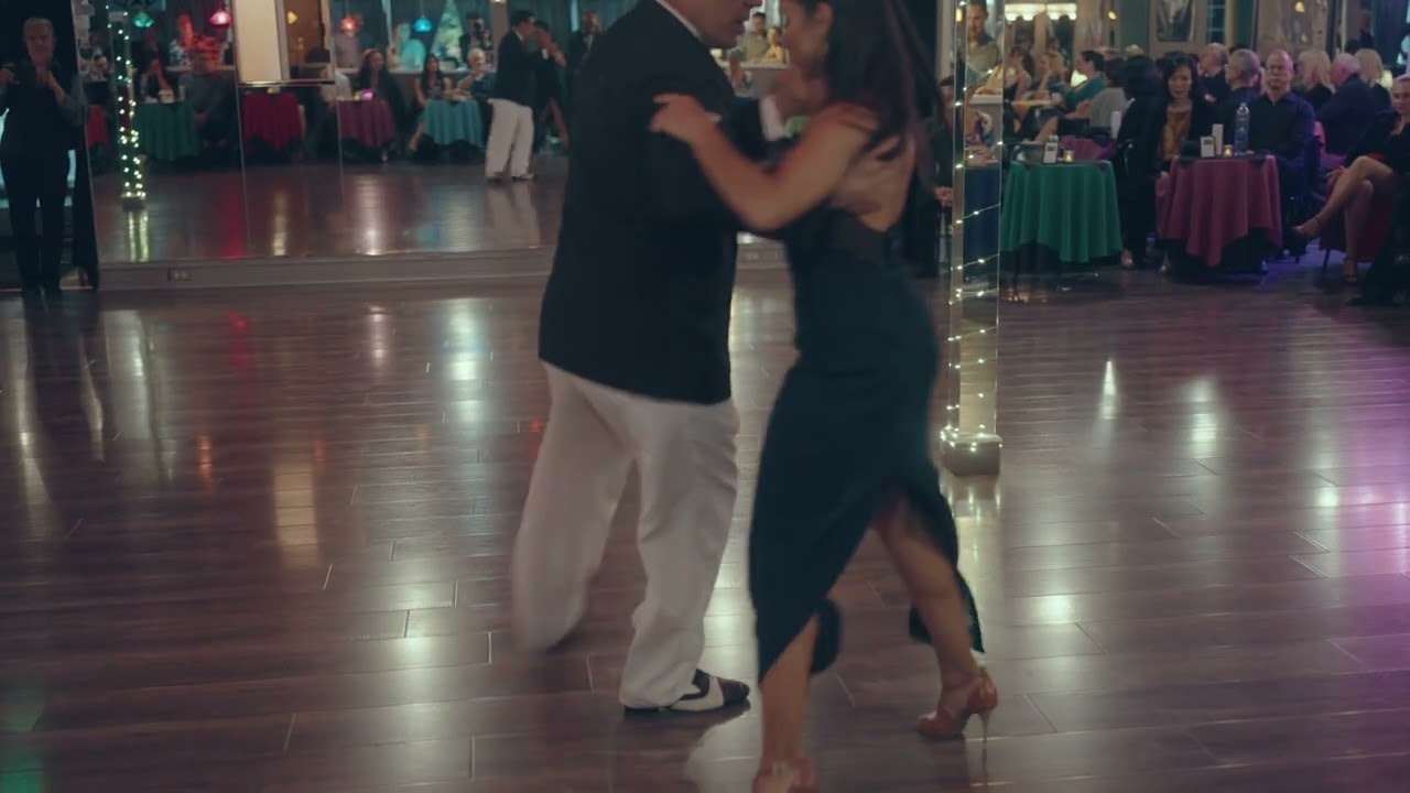 Junior Cervila & Guadalupe Garcia - El Viejo Vals