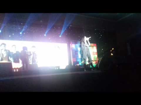 Lagu Ketiga Ashilla Menyanyikan Versace On The Floor By Bruno Mars