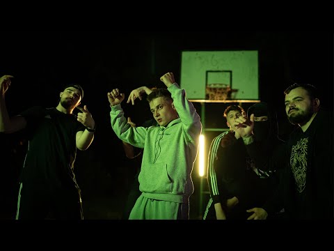 QHR - Jeszcze Chwila (Official Video)