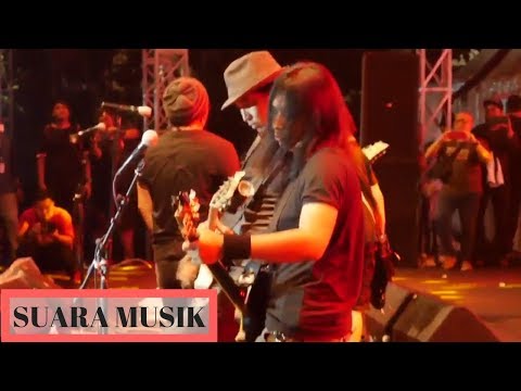 Jamrud feat PIYU Padi Reborn & PUPUN Kapten - Putri (Live Perform)