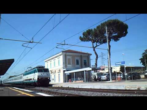 E444.015 sull' IC 707 Roma Termini - Taranto, in transito a Pomezia