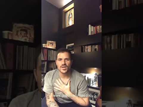 Dani Martín concierto desde su casa cantando Dieciocho ,  Una foto en blanco y negro y más