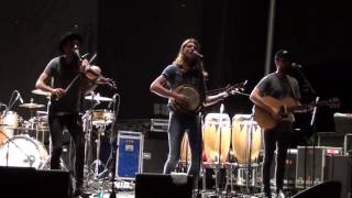 2016-08-26 - 04 - The East Pointers - 82 Fires