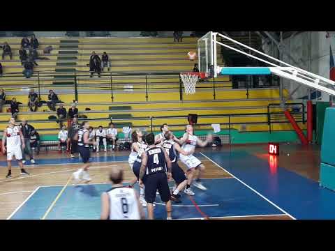 Samb Basket-Bramante Pesaro, terzo quarto