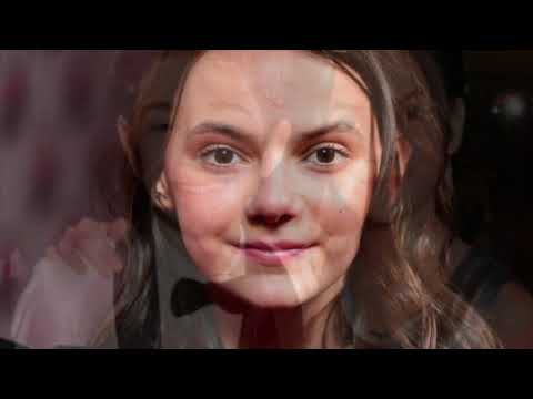 Dafne Keen Photo Memories