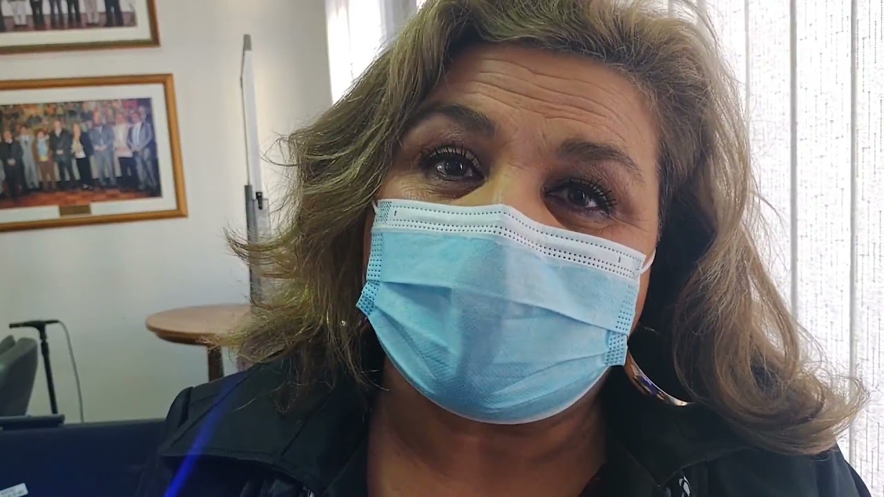 (VIDEO) Concejala Alarcón plantea usar ganancias del sistema de parquímetros para tapar los hoyos de las calles en Linares