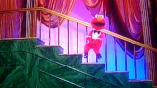 Happy Tappin&#39; With Elmo