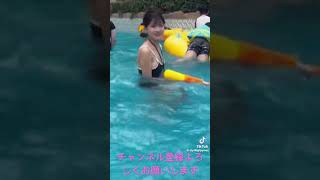 美女水着ブカブカ