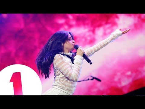 Camila Cabello - Havana (Radio 1's Teen Awards 2017)
