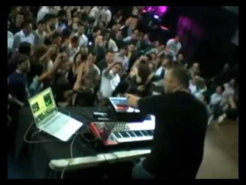 M I K E  aka Plastic Boy   Silver Bath    LIVE