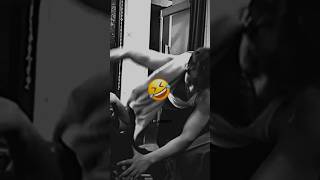 Download lagu Vo Alag Hi Level Ka Banda Tha 🤣 #shorts #comedy #funny mp3