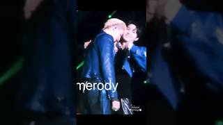 Download lagu HWAN RESTED FOREHEAD ON DOBBY'S CHEEK, DOBBY TOOK OFF HIS SHIRT TO HUG HIM #junghwan #doyoung #트레저 mp3