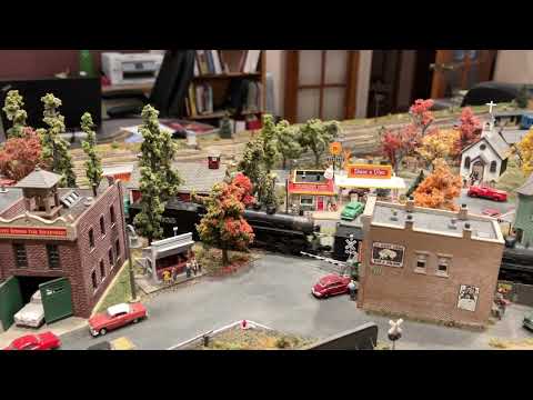 Pepper Valley Freight with Double-headed 2-8-0 Steam Locomotives