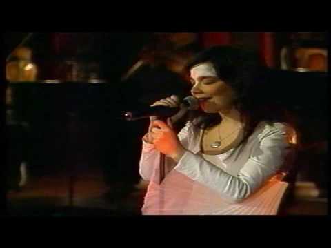 Björk - Hunter (1999) Reykjavik, Iceland