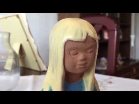 Edith Risberg's blonde girl with birds - Jie Keramik Gantofta