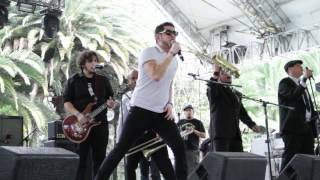 Vive Latino 2012-Presentación-Los Kung Fu Monkeys-Rola 1