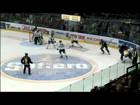 HV71 - FBK Kvartsfinal 5 Jesse Joensuu crosscheckar Lindström i ansiktet!