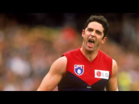 Garry Lyons’ UNBELIEVABLE torpedo goal! | Preliminary Final, 1988