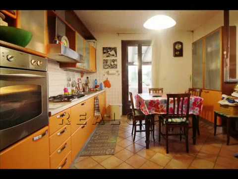 A2858 OSIMO STAZIONE EURO 135.000 CON GARAGE E TERRAZZO