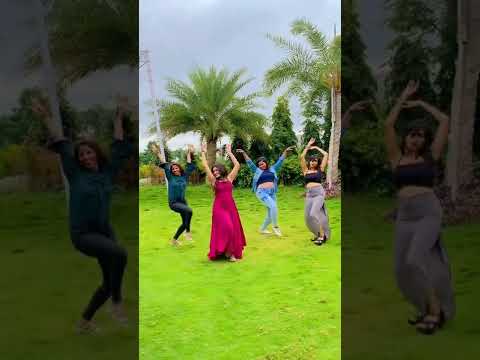 ಮೊದ ಮೊದಲು ಭೂಮಿಗಿಳಿದ ಮಳೆ ಹನಿಯು ನೀನೇನಾ 🙈😍🙈 #shorts