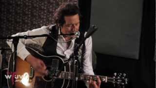 Alejandro Escovedo - "Man of the World" (Live at WFUV)