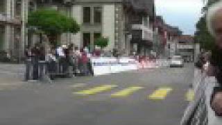preview picture of video 'Tour de Suisse 2008 Etappe 1, Spitzentrio (Durchfahrt in Langnau)'