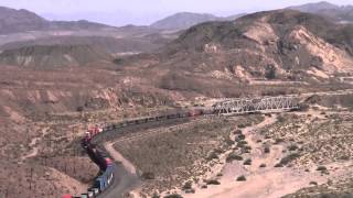 preview picture of video 'Union Pacific - Afton Canyon - Westbound Intermodal'