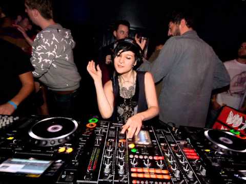 Maya Jane Coles   Live set Enter Sake Week 12 (Space, Ibiza)   19 09 2013