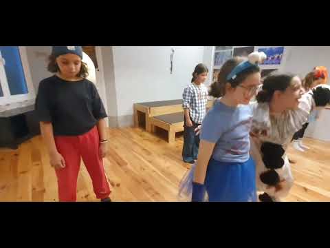 Leire Hathor- 🎃Trick or Treat..?